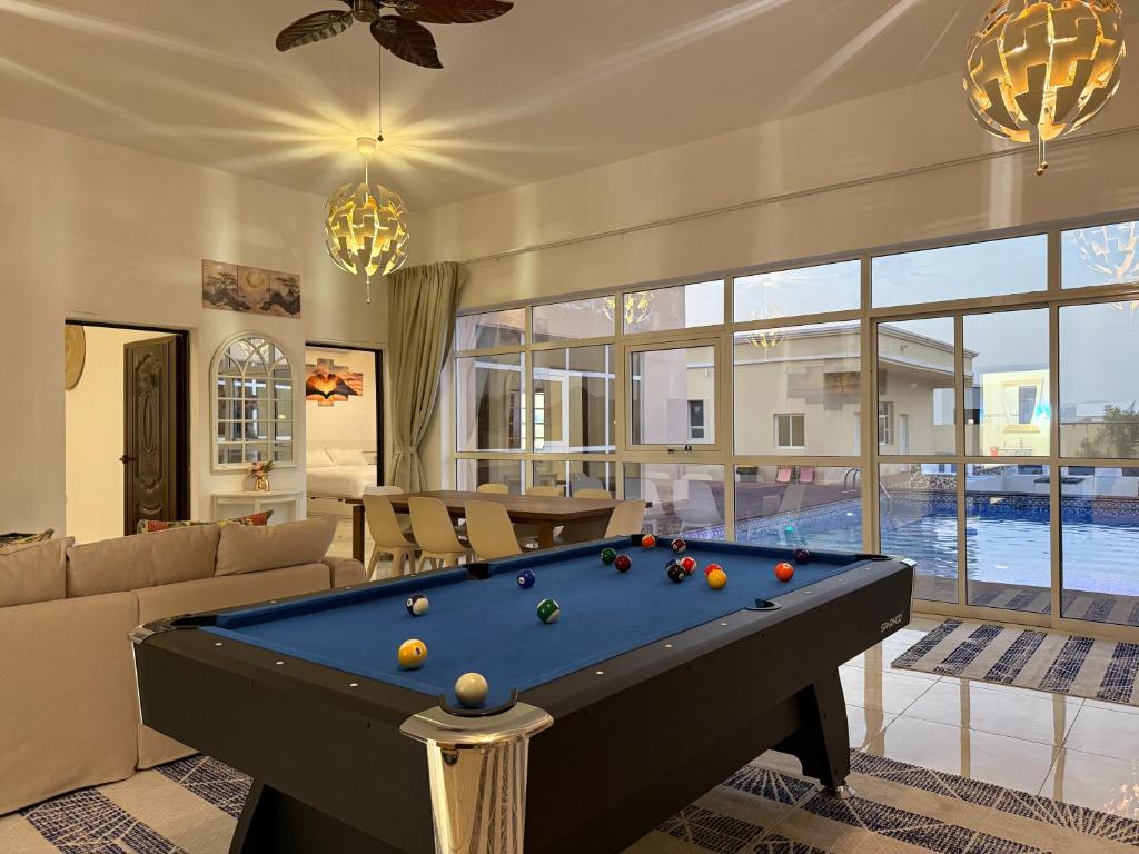 Biliár nebo kulečník v ubytování Moonlight Resort