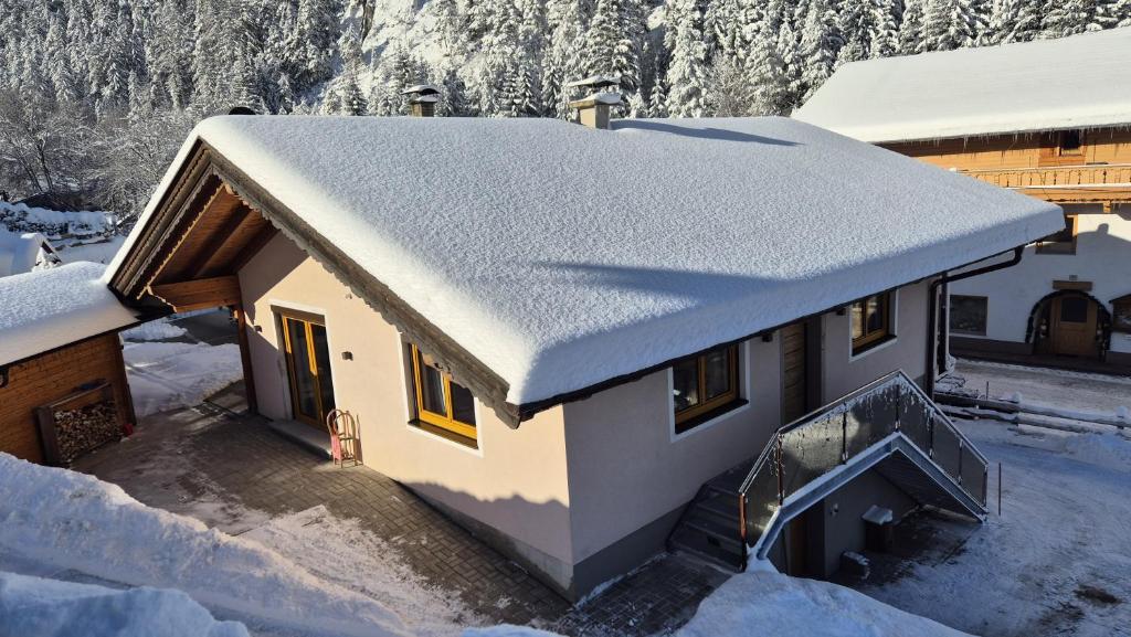 El edificio en el que está el departamento