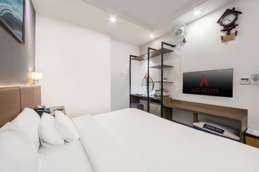 TV a/nebo společenská místnost v ubytování A25 Hotel - 193 Trung Kinh