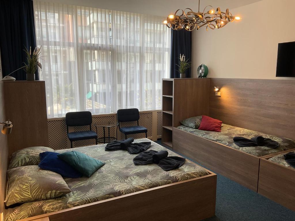 
Quadruple Room with Bath
