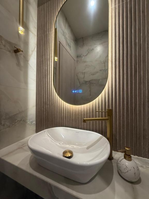 Aqua Mare Luxury Apartments - 9