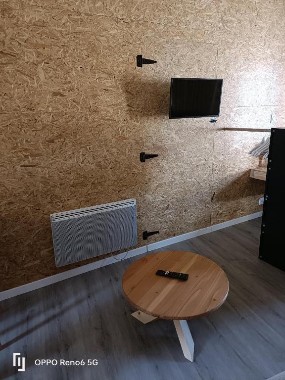 TV a/nebo společenská místnost v ubytování MA Loc