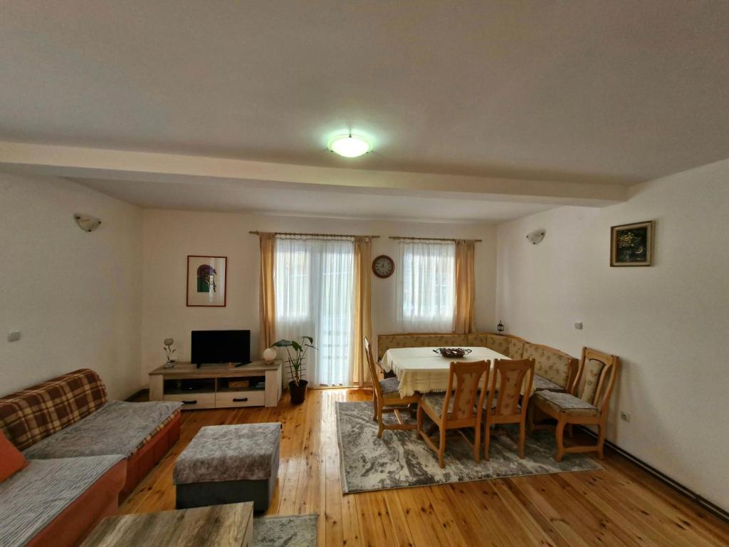 Apartments center Zorić - 4