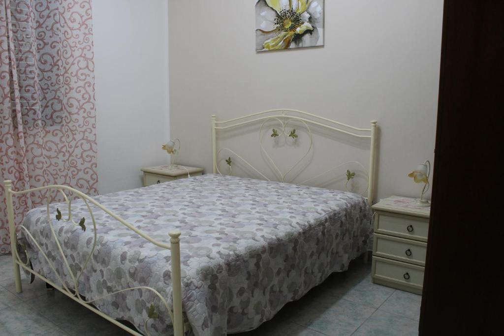 A bed or beds in a room at casa blu