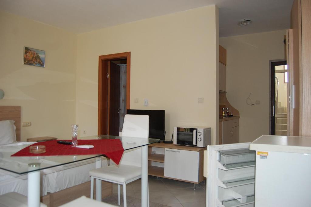 Kuchyň nebo kuchyňský kout v ubytování Renta BG Apartments in Tsarevo