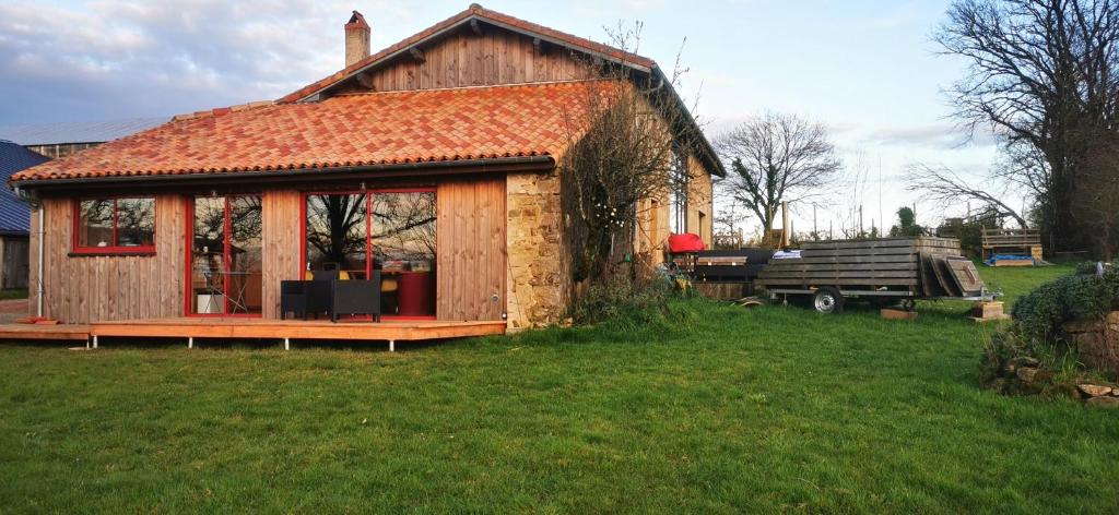 Gîte en matériaux naturels Sauna, couchers de soleil et chevaux