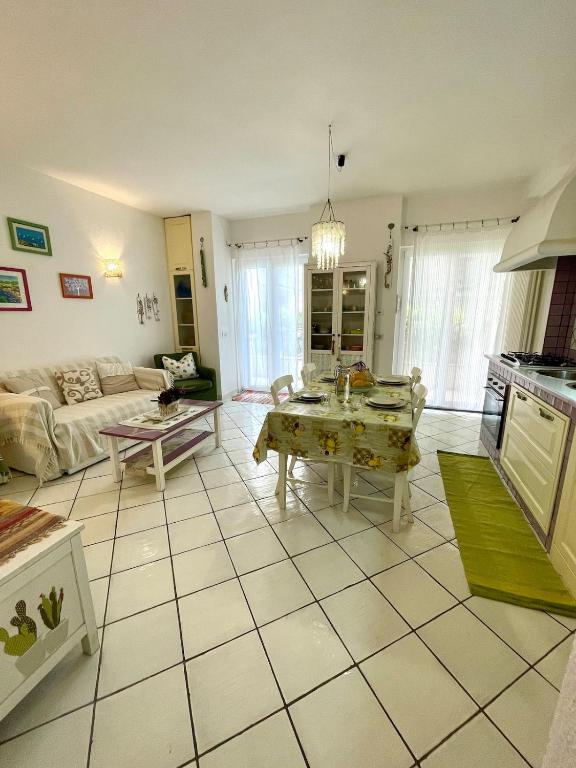 Kuchyň nebo kuchyňský kout v ubytování Casa Alina - Ischia Ponte