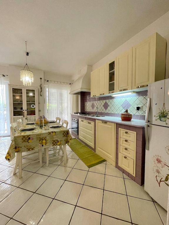 Kuchyň nebo kuchyňský kout v ubytování Casa Alina - Ischia Ponte