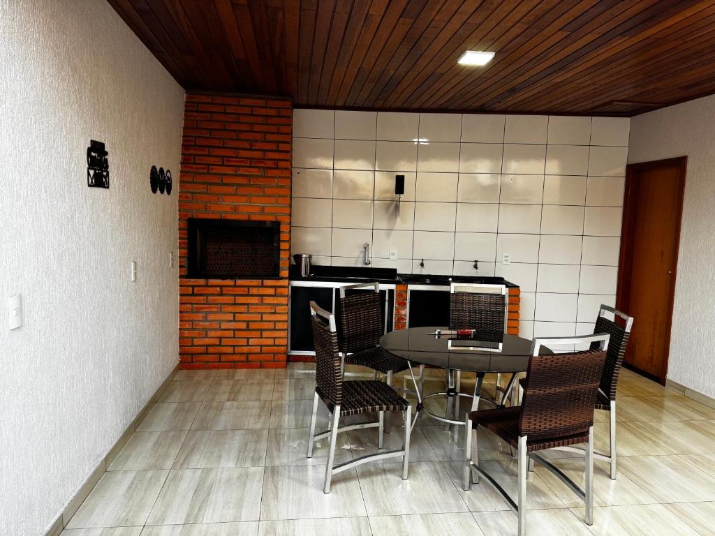 Fotografie z fotogalerie ubytování Casa elegante, próximo às cataratas v destinaci Foz do Iguaçu