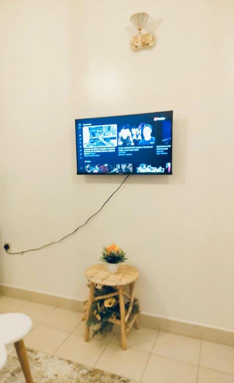 TV a/nebo společenská místnost v ubytování FelysComfortHomesAirbnb