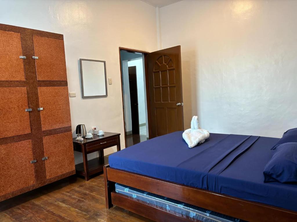 Beachfront · Private Beach Beachfront Hostel - Deluxe Double Room With Extra Bed