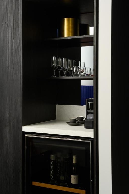 Midnight Hotel, Autograph Collection - Resim 12