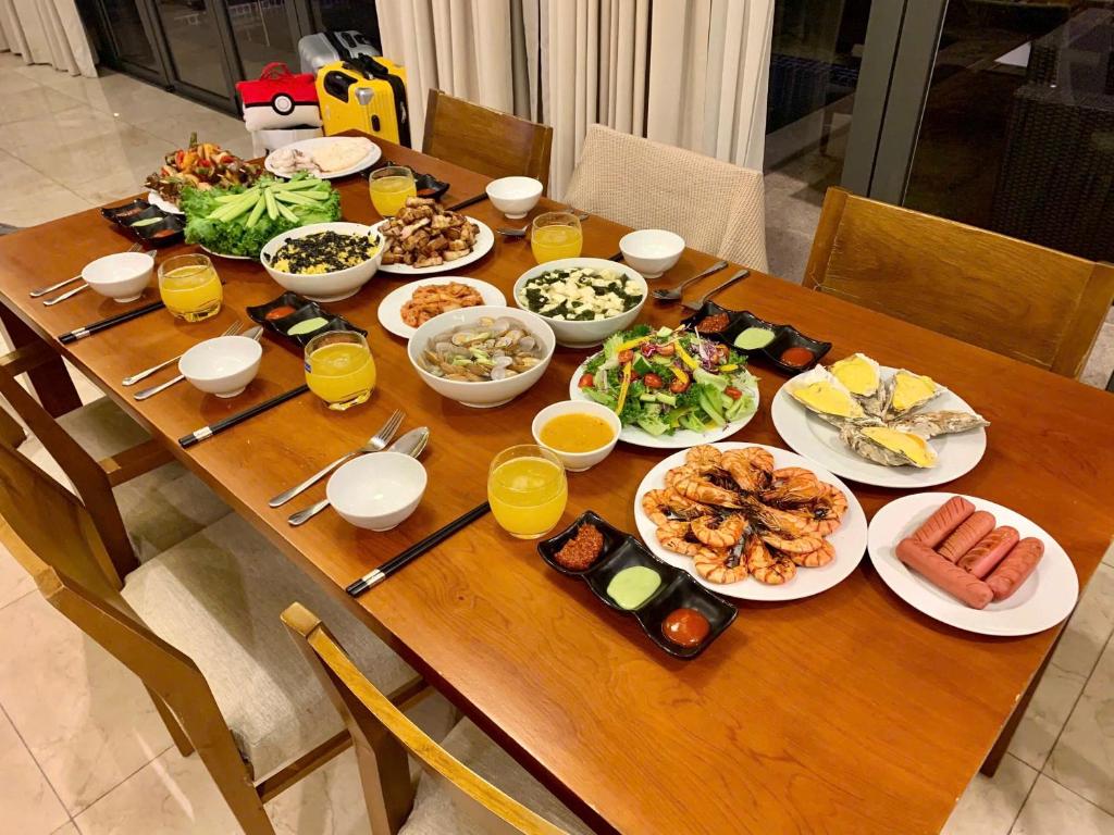 Liên Hệ Hotline Contact Danatrip Luxury Dana Beach Resort & Spa