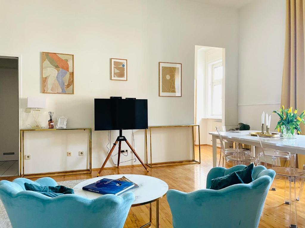 APSTAY City Center Deluxe | FREE Parking | Self Check-in - Resim 17