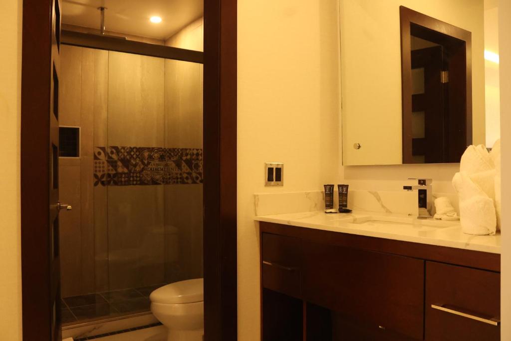 Hotel Hacienda Aguacaliente - Habitación Deluxe Con Cama Grande