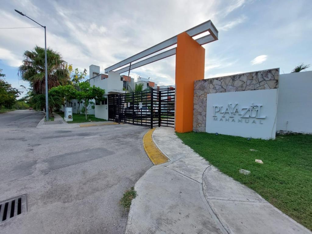 Το κτήριο όπου στεγάζεται  η παραθεριστική κατοικία