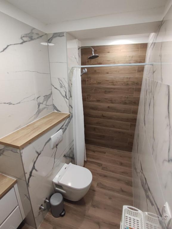 Koupelna v ubytování Apartments Šarić