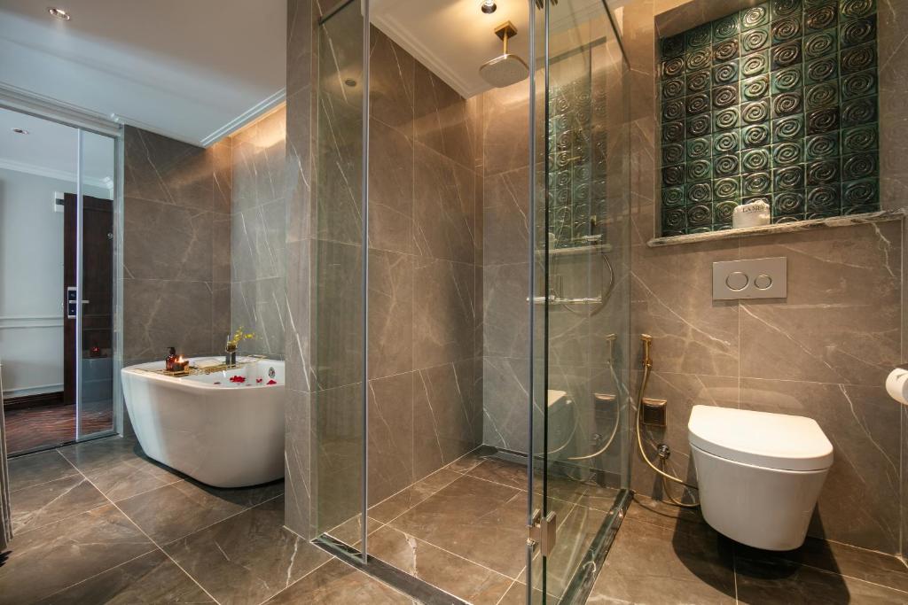 Koupelna v ubytování La Mejor Indochine Hotel