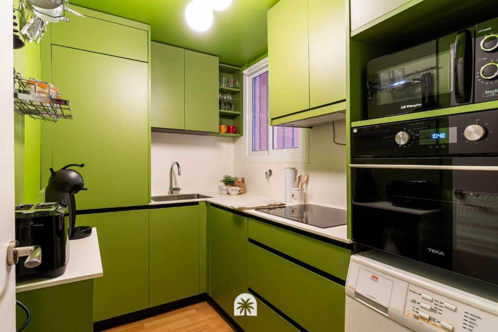 Kuchyňa alebo kuchynka v ubytovaní Mediterranean Way - Bohemian apartment