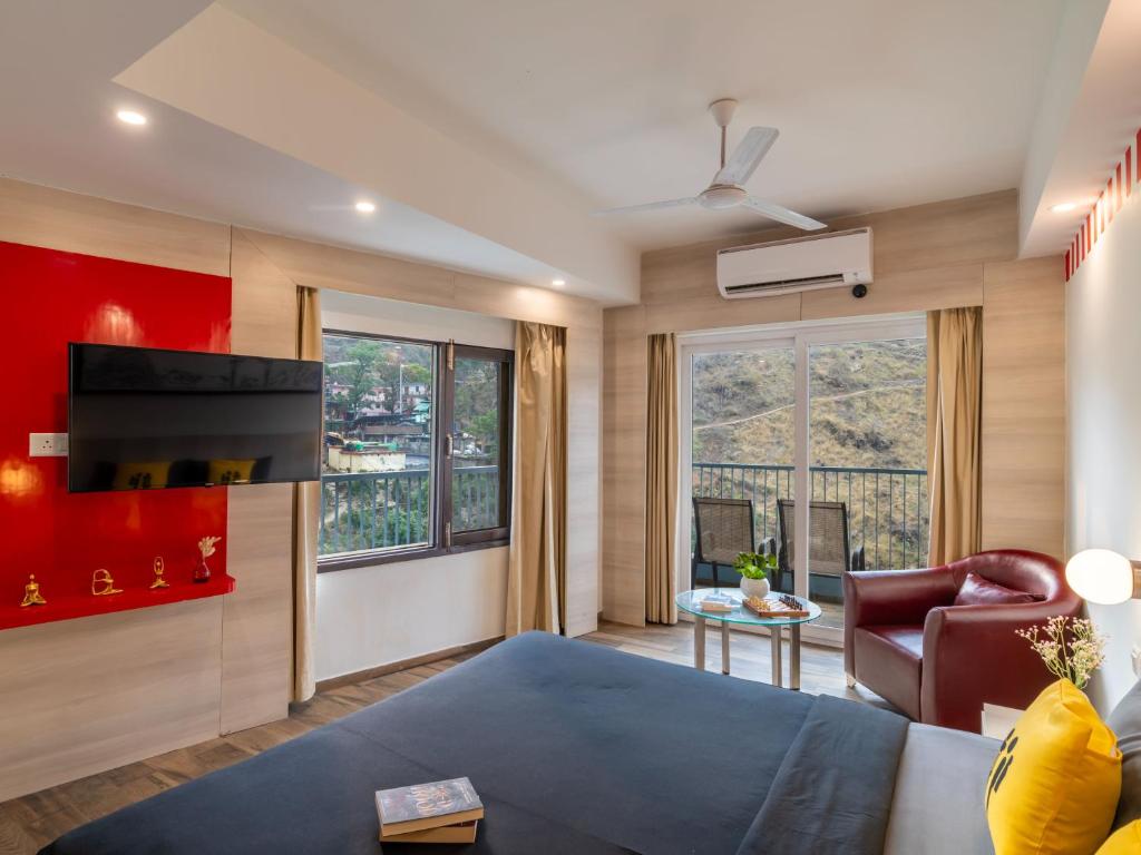 Posezení v ubytování The Hosteller Bam, Rishikesh - Poshtel