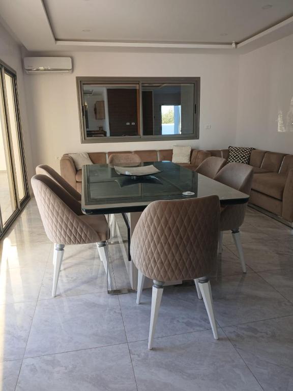 Χώρος καθιστικού στο Villa Arkou