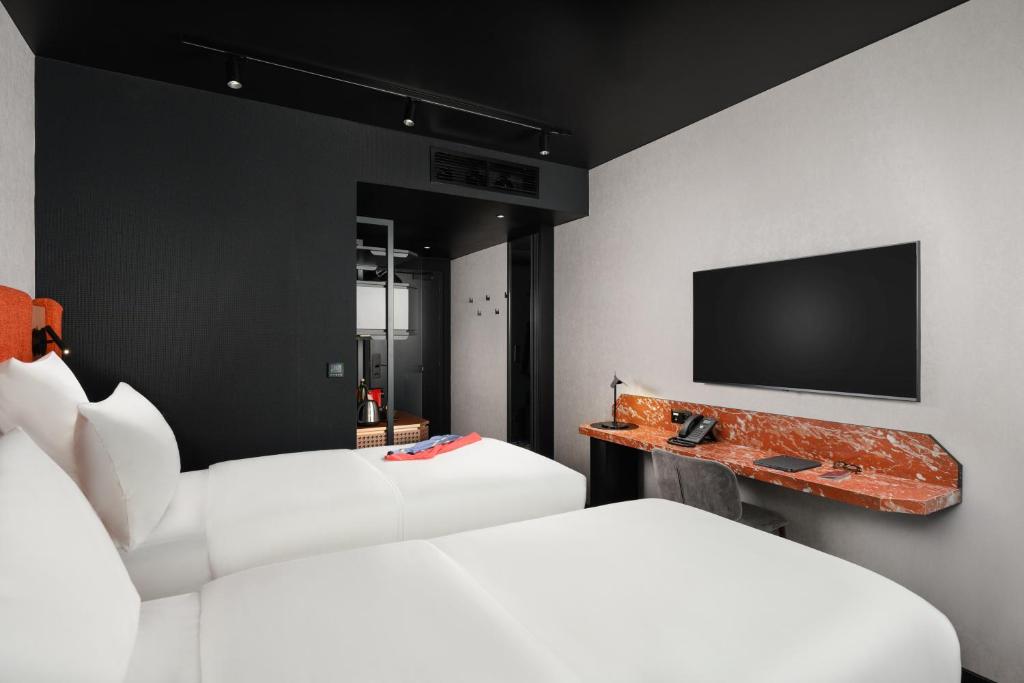 TRIBE Budapest Airport - Resim 8