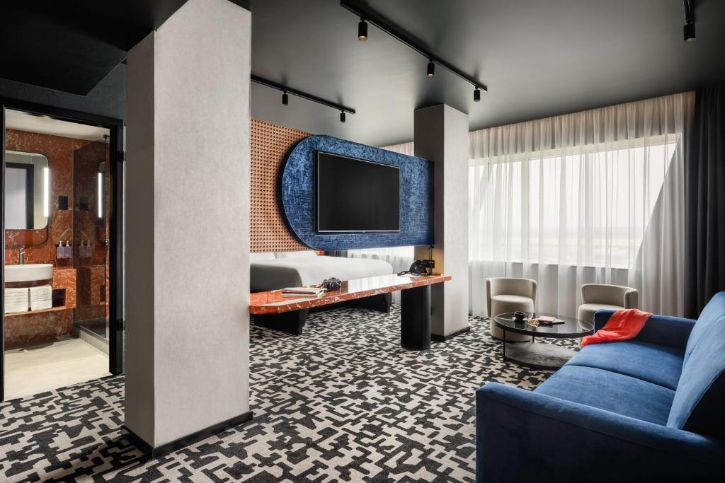 TRIBE Budapest Airport - Resim 14