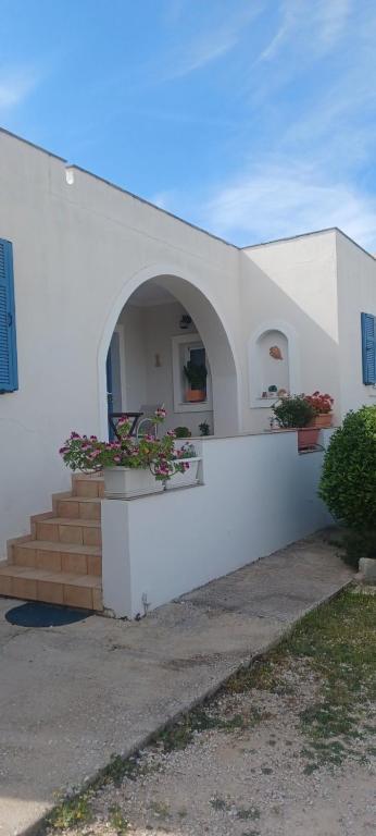 Budova, kde se vila nachází