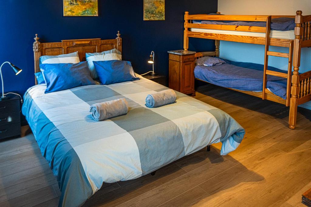 Postel nebo postele na pokoji v ubytování Chambres d'Eole - B&B -TOURNAI