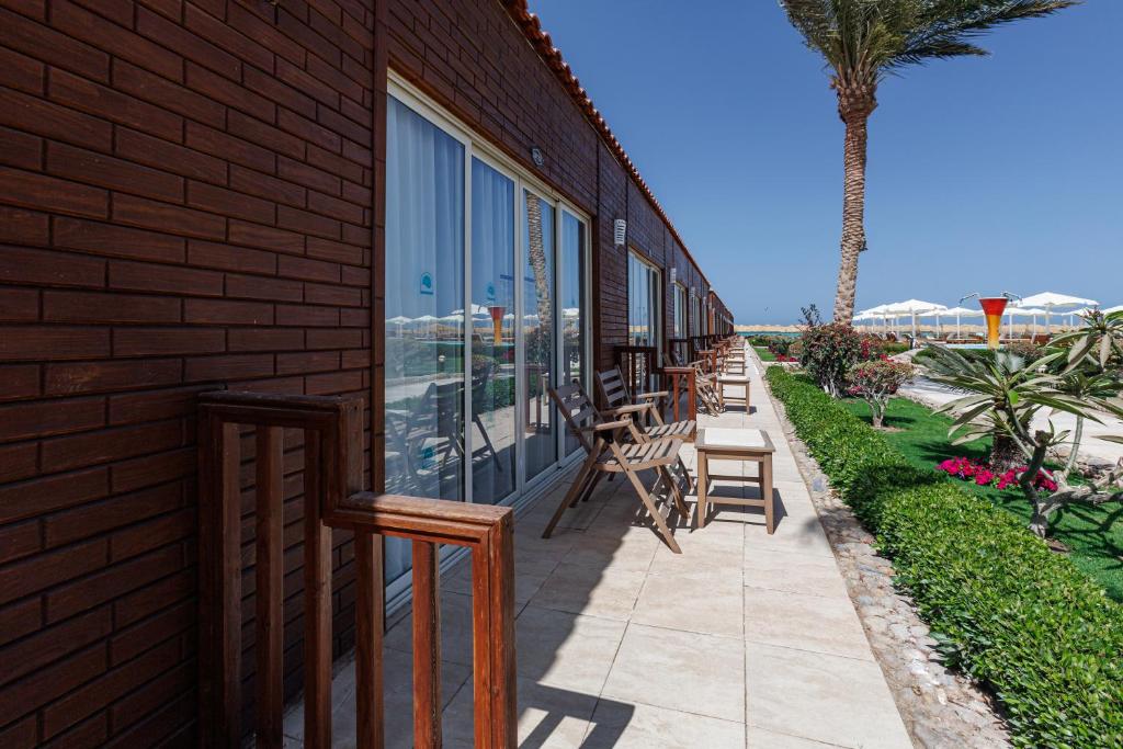 Sunrise Alora Aqua Park Resort - 14