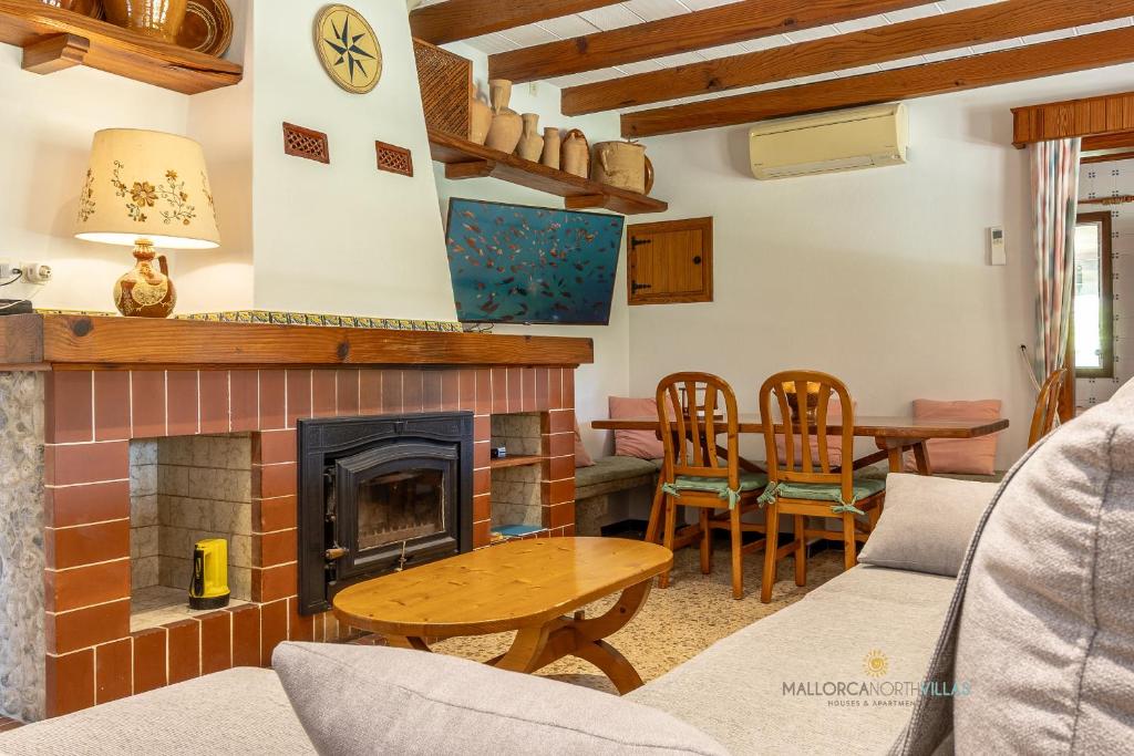 Posezení v ubytování Villa La Sort Llarga, casa de campo para 6 personas