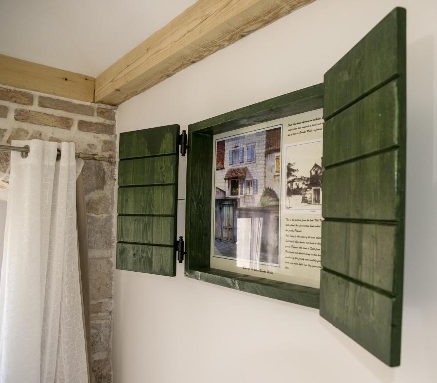 Villa Nautica Stone House - 13