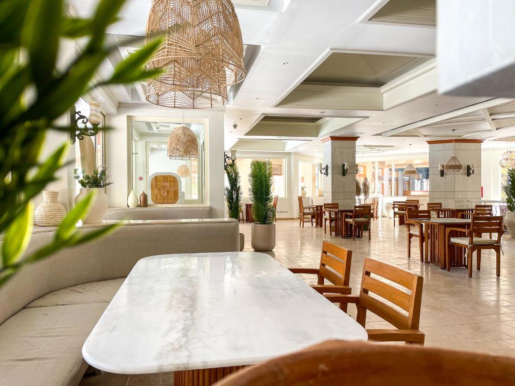 The Breakers Diving and Surfing Lodge Soma Bay - 10