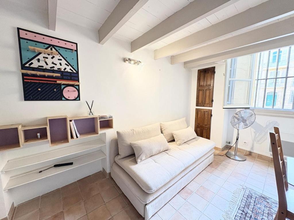 Χώρος καθιστικού στο Appartement Aixois de caractère Place des 4 Dauphins