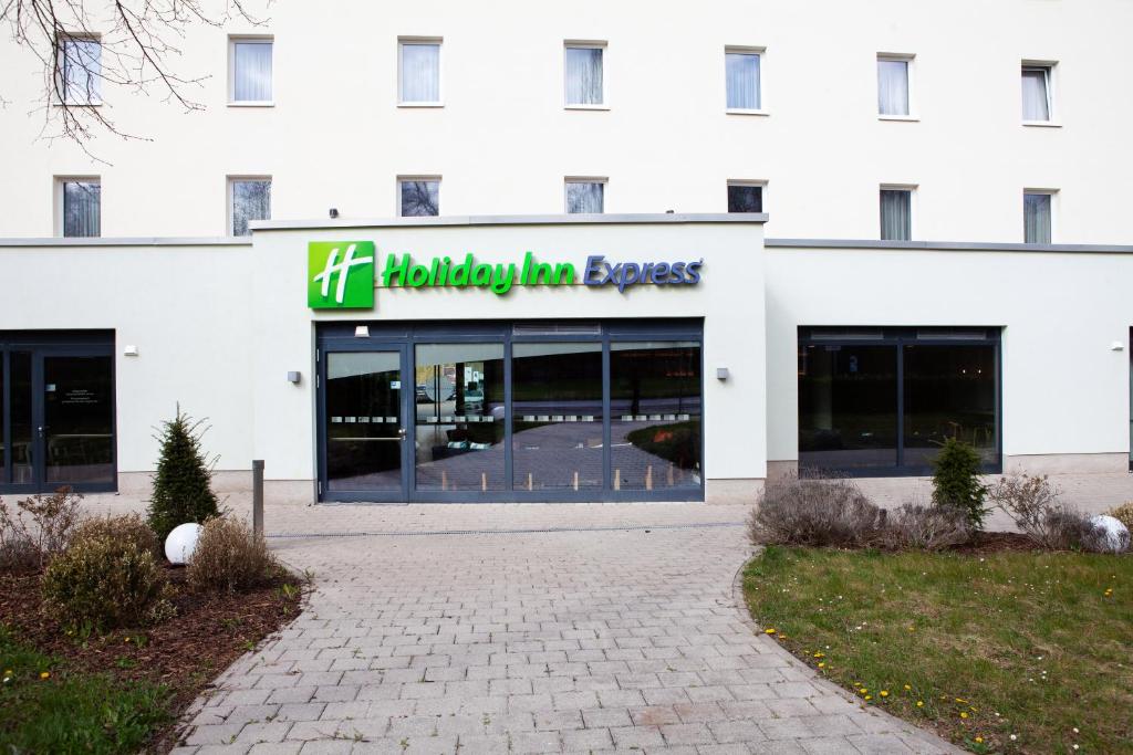 Exteriér nebo vchod ubytování Holiday Inn Express Neunkirchen by IHG