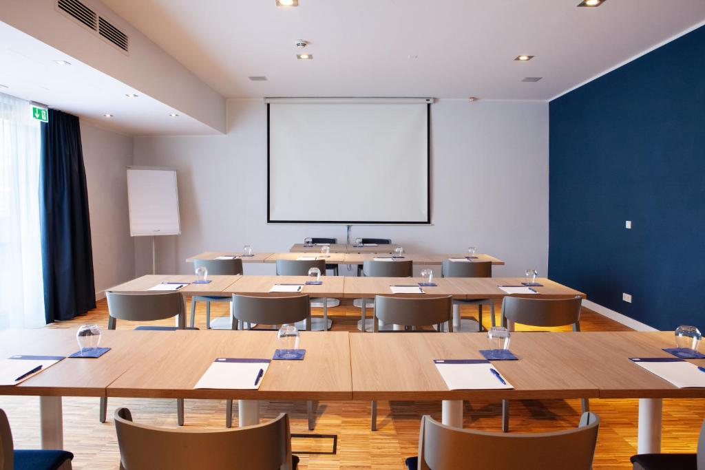 Konferenční prostory v ubytování Holiday Inn Express Neunkirchen by IHG