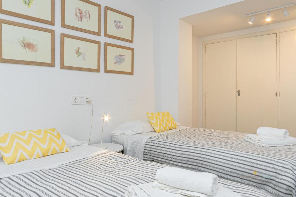 Posteľ alebo postele v izbe v ubytovaní Apartamento Bel Planta Baja First Line Pinewalk
