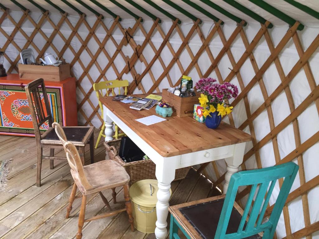 Fotografie z fotogalerie ubytování The Yurt v destinaci Isle of Gigha