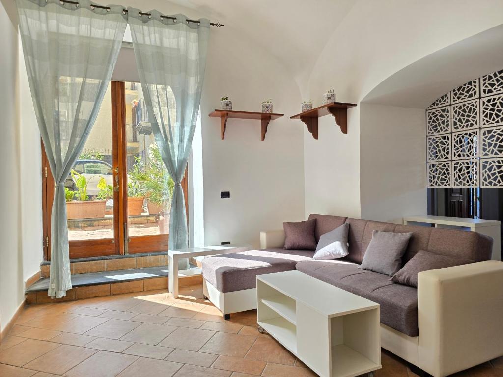 Χώρος καθιστικού στο Sweet Sun Sorrento Coast Apartments