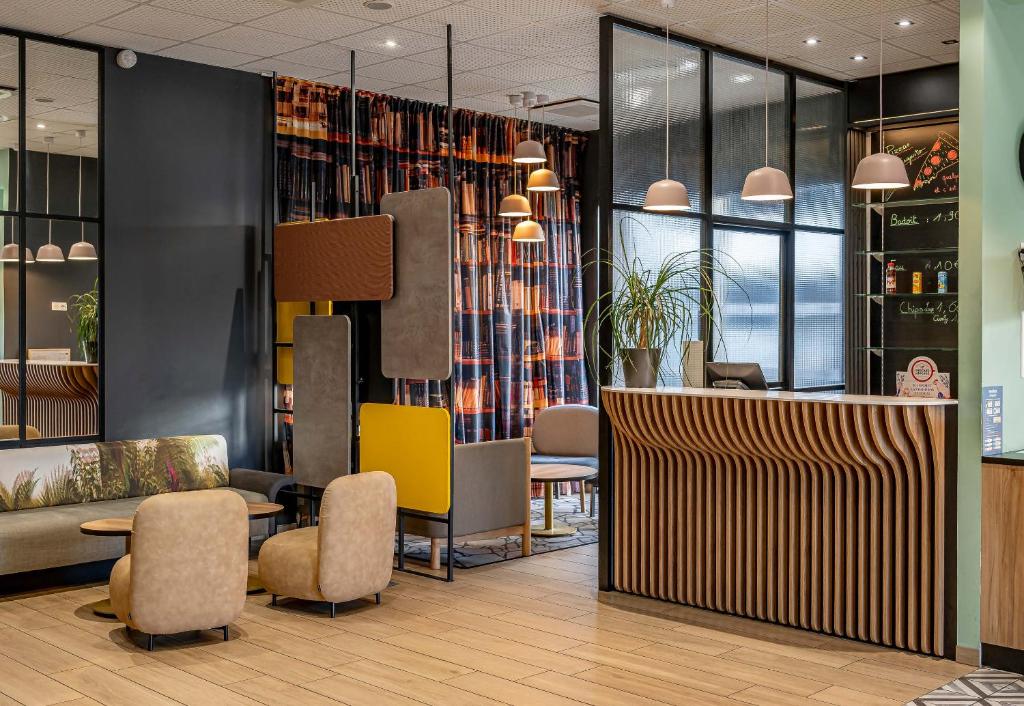 B&B HOTEL Bordeaux Bassins à flot - Resim 4