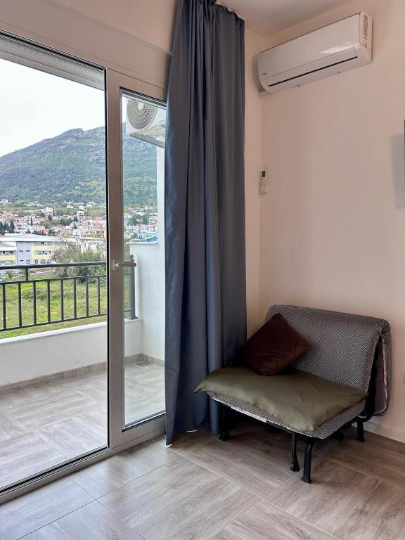 Nespecifikovaný výhled na hory nebo výhled na hory při pohledu z apartmánu