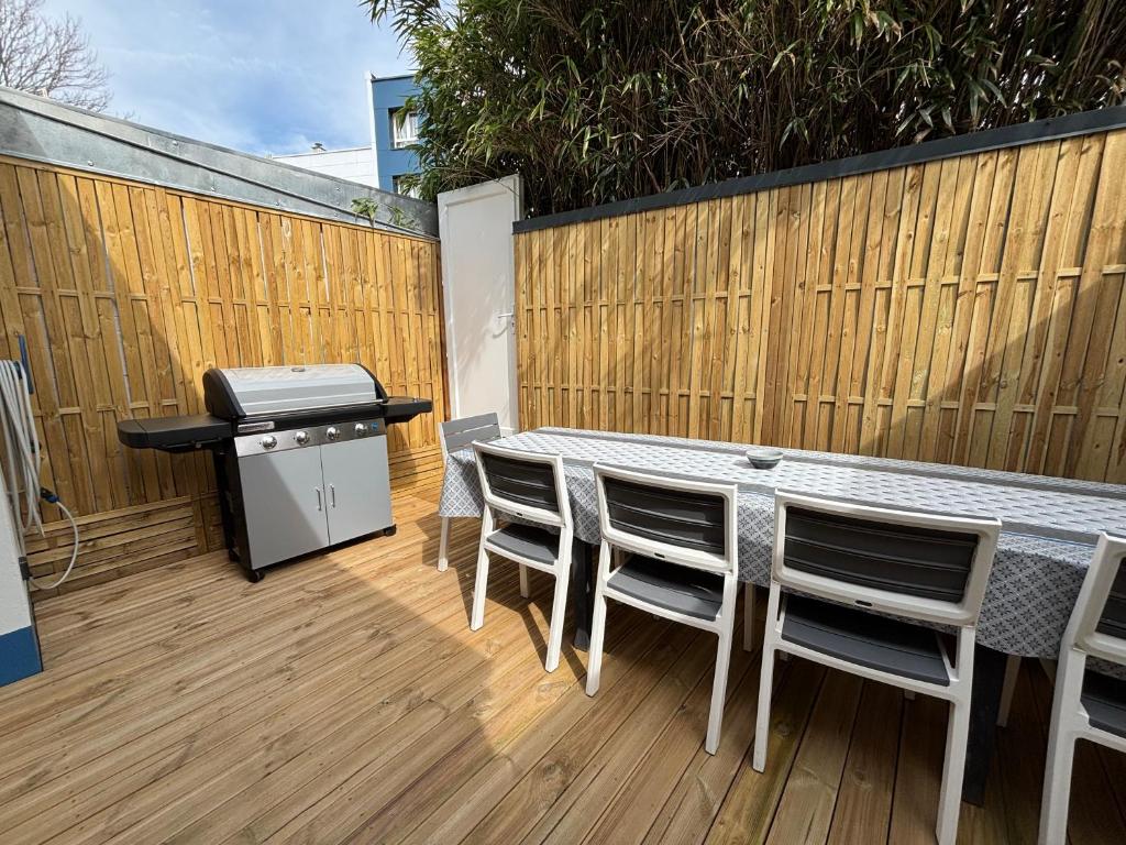 Maison avec terrasse, 10 couchages, à 200 m de la plage - Huis Met Vijf Slaapkamers