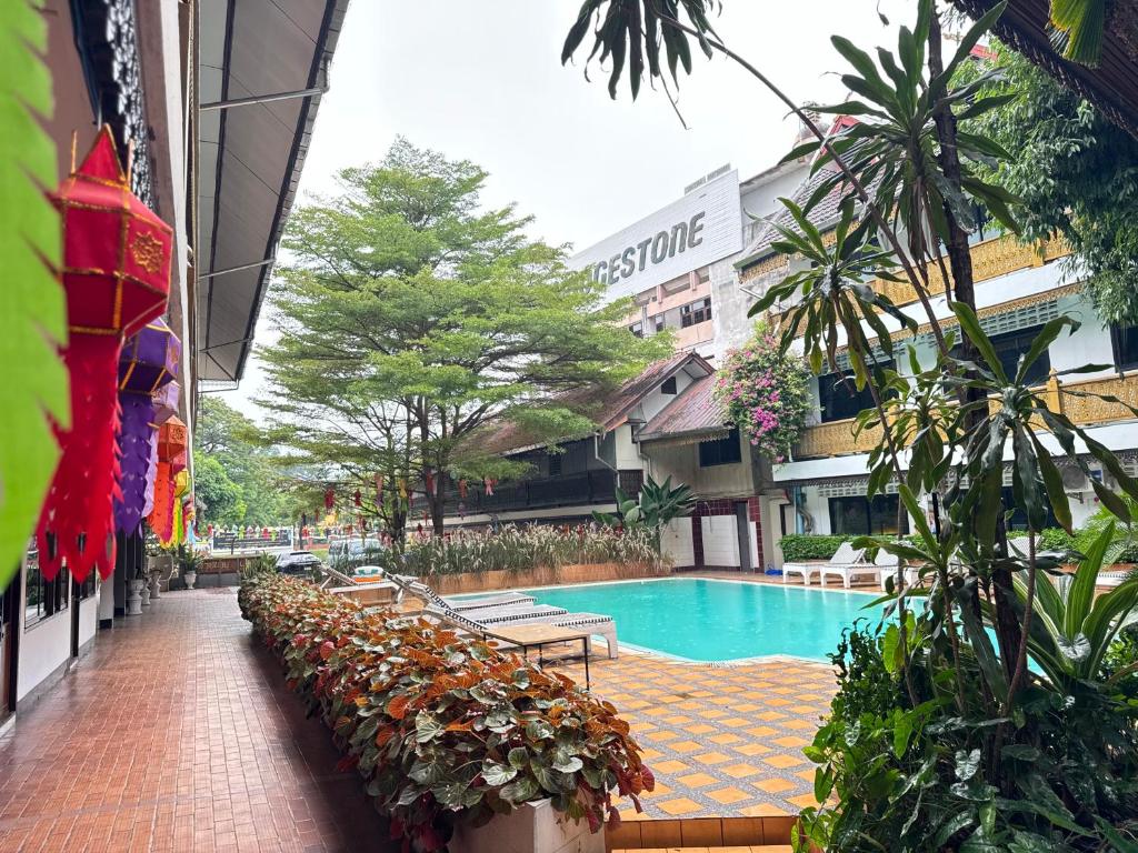 Collection O Khu Mueang near Tha Phae Gate formerly Lai Thai Guesthouse - Resim 4