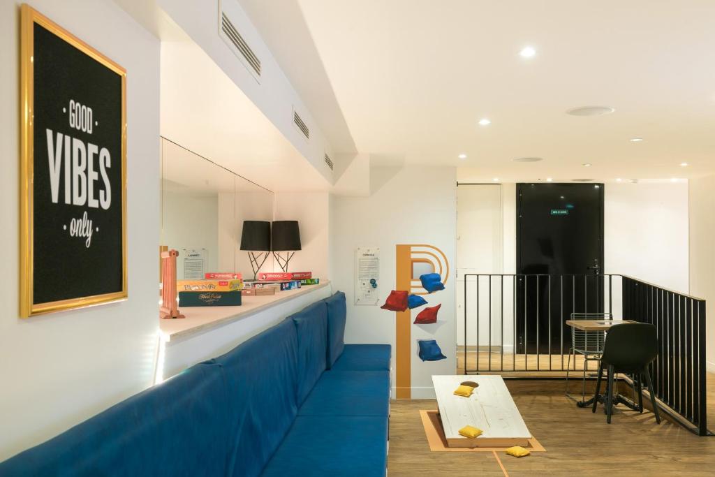 Hotel The Playce by Happyculture - Resim 25