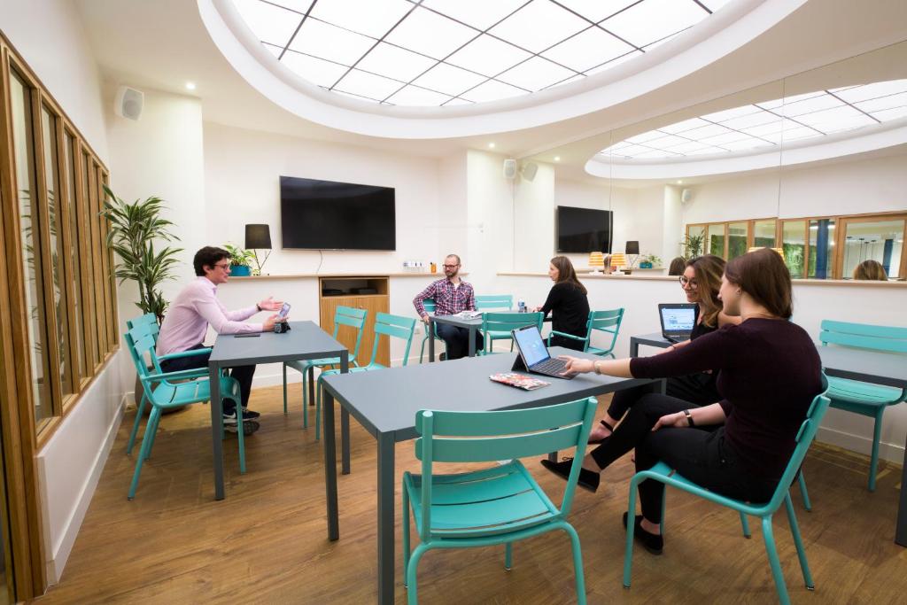 Hotel The Playce by Happyculture - Resim 27