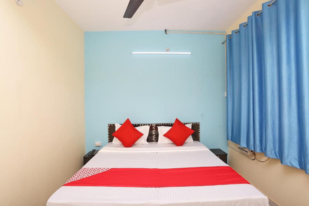 Postel nebo postele na pokoji v ubytování Hotel O Dream Connect