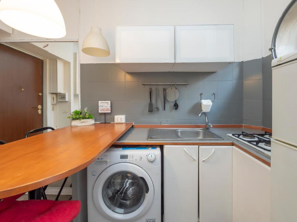 Kuchyňa alebo kuchynka v ubytovaní Italstay - Suite sui Navigli - Pet friendly