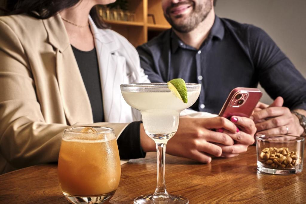 Hotel The Playce by Happyculture - Resim 9