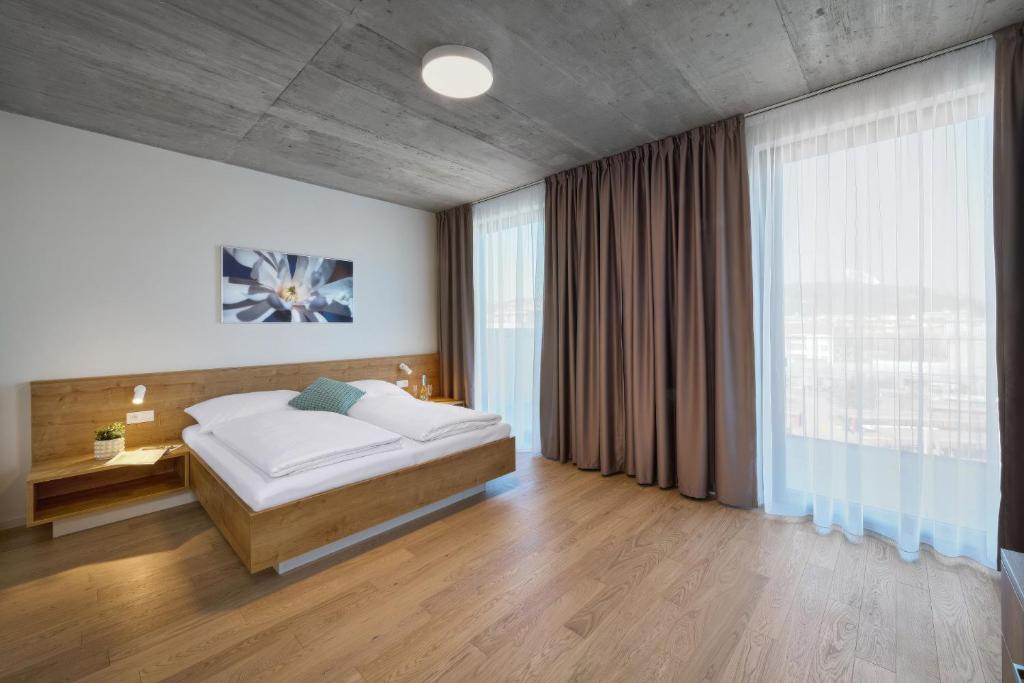 DownTown Suites Andel - Resim 18