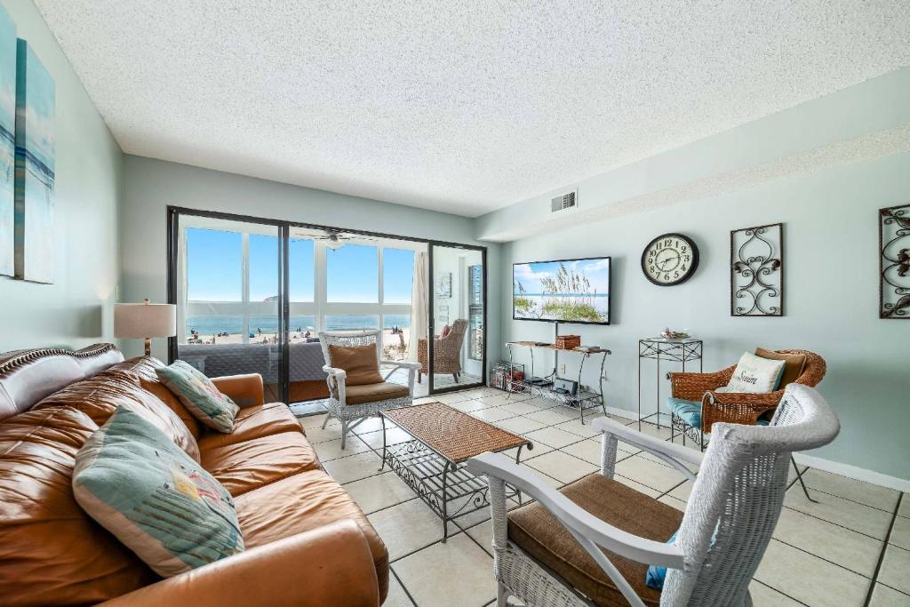 Edgewater West 23